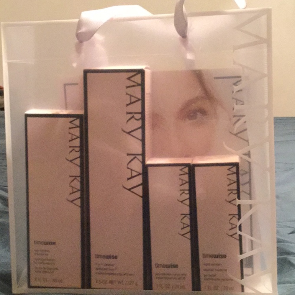 Mark Kay TimeWise set